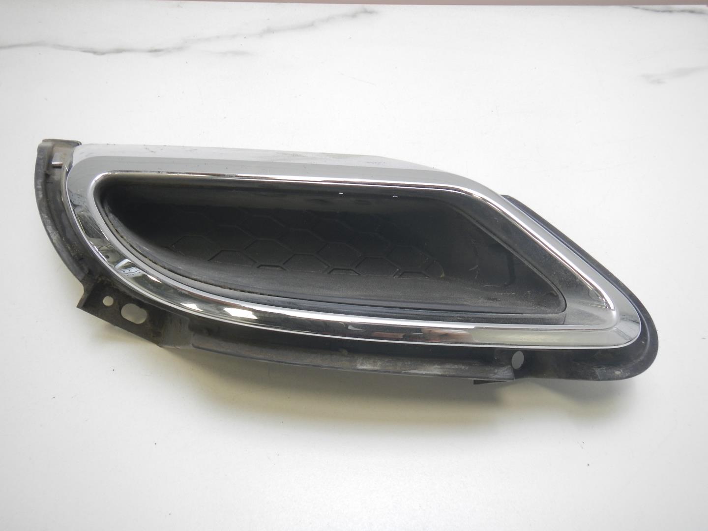 Накладка заднего бампера правая