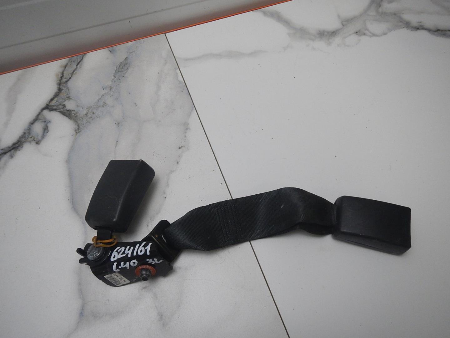 Ответная часть ремня безопасности