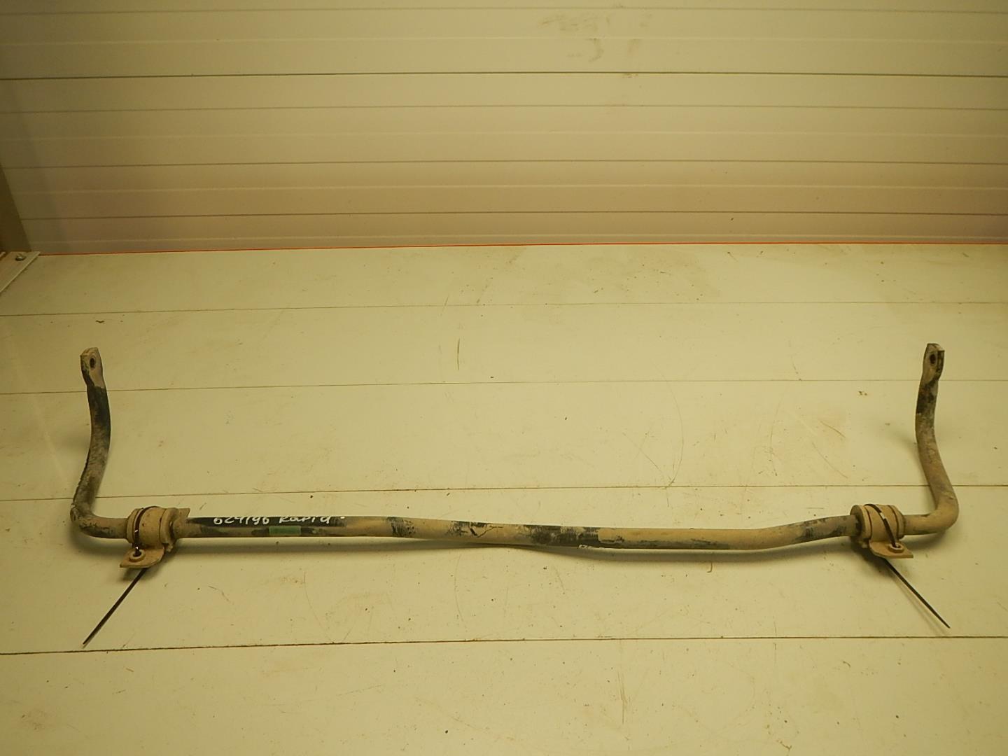 Стабилизатор передний