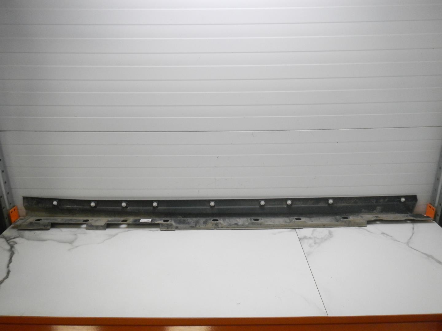 Накладка на порог (наружная)