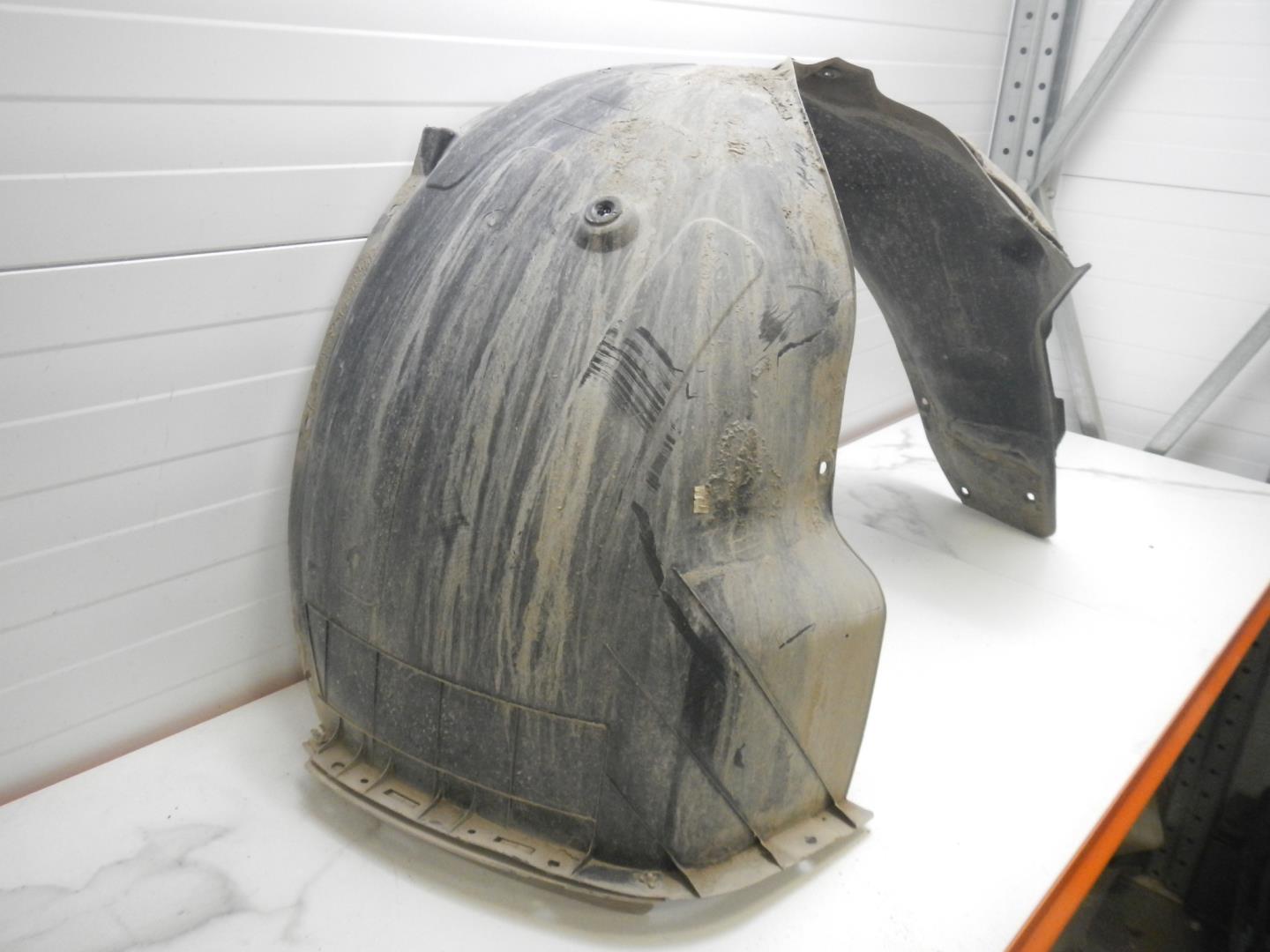 Локер передний правый