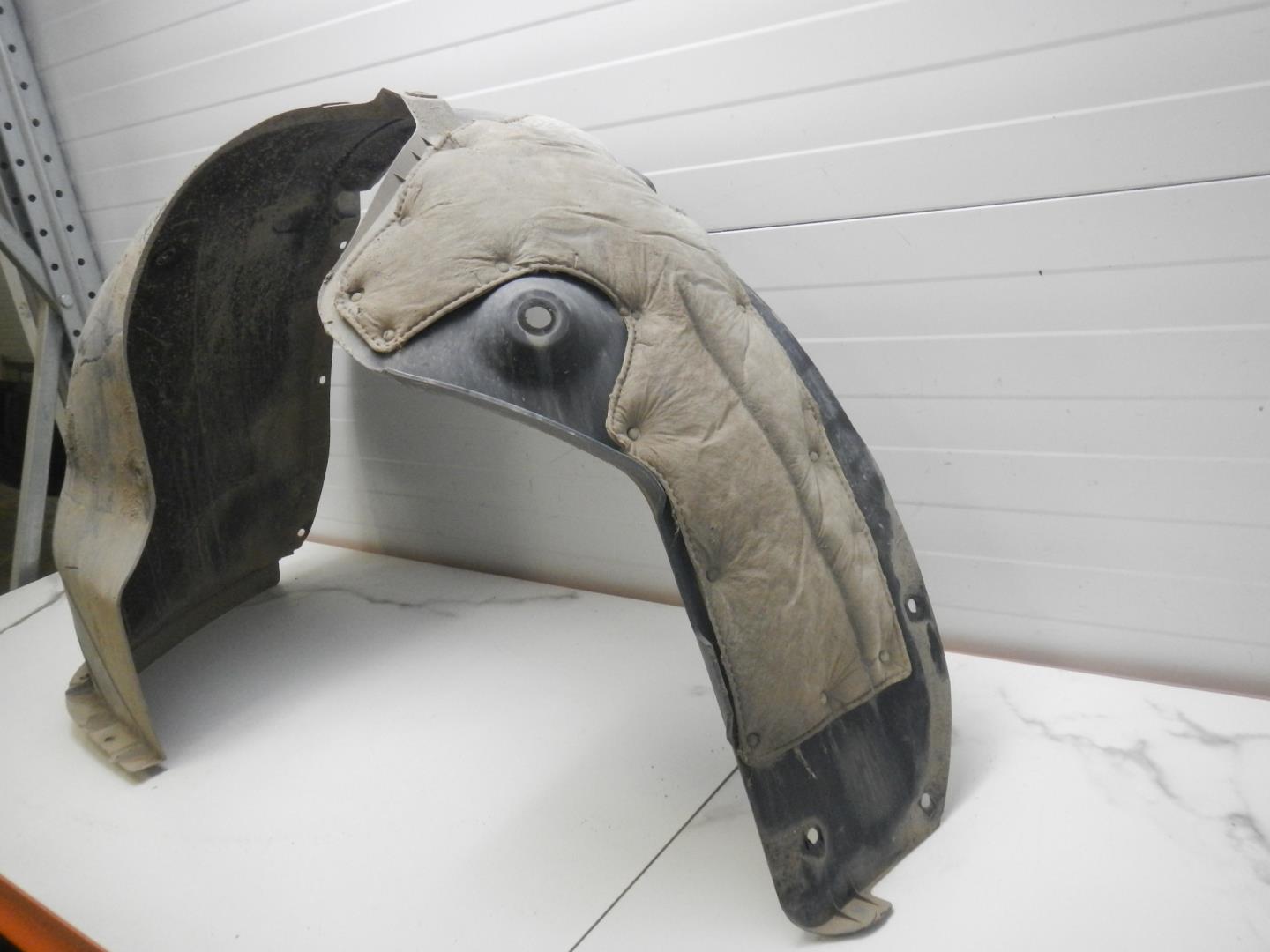 Локер передний правый