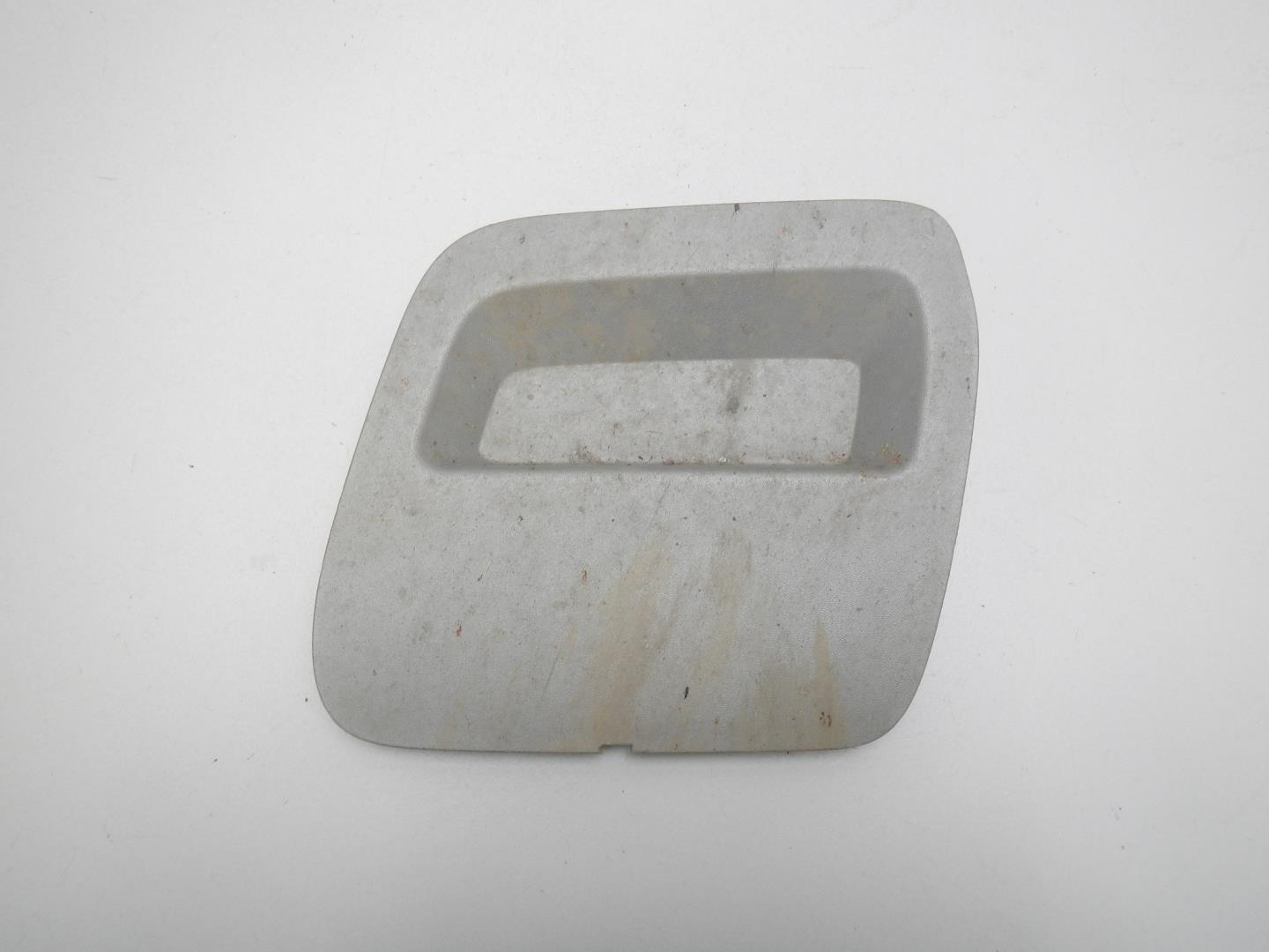 Заглушка буксировочного крюка