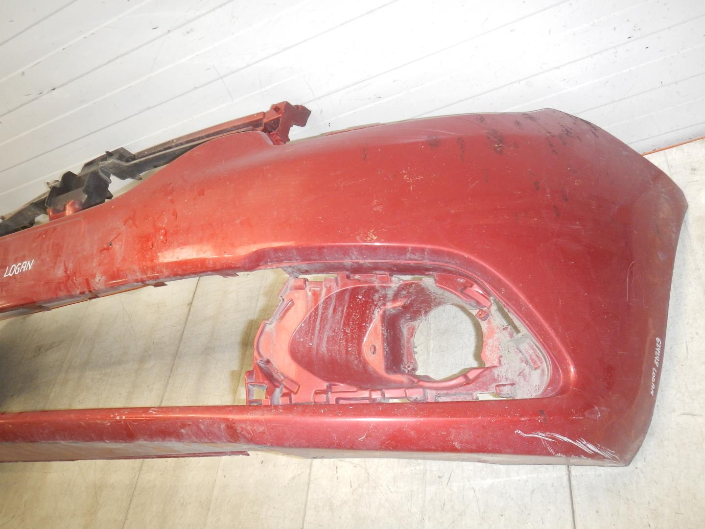 Бампер передний