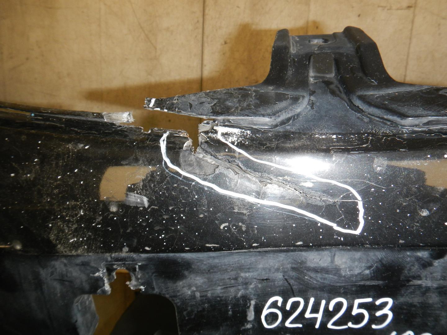 Бампер передний