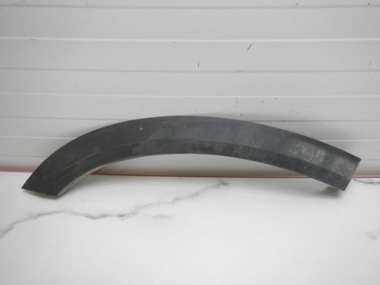 Накладка двери задней правой