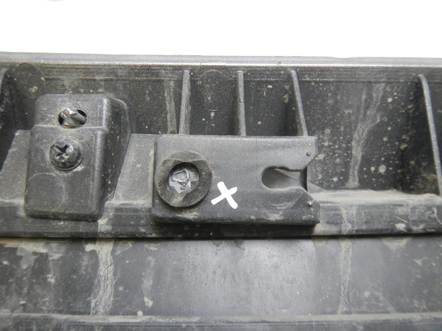 Молдинг задней правой двери