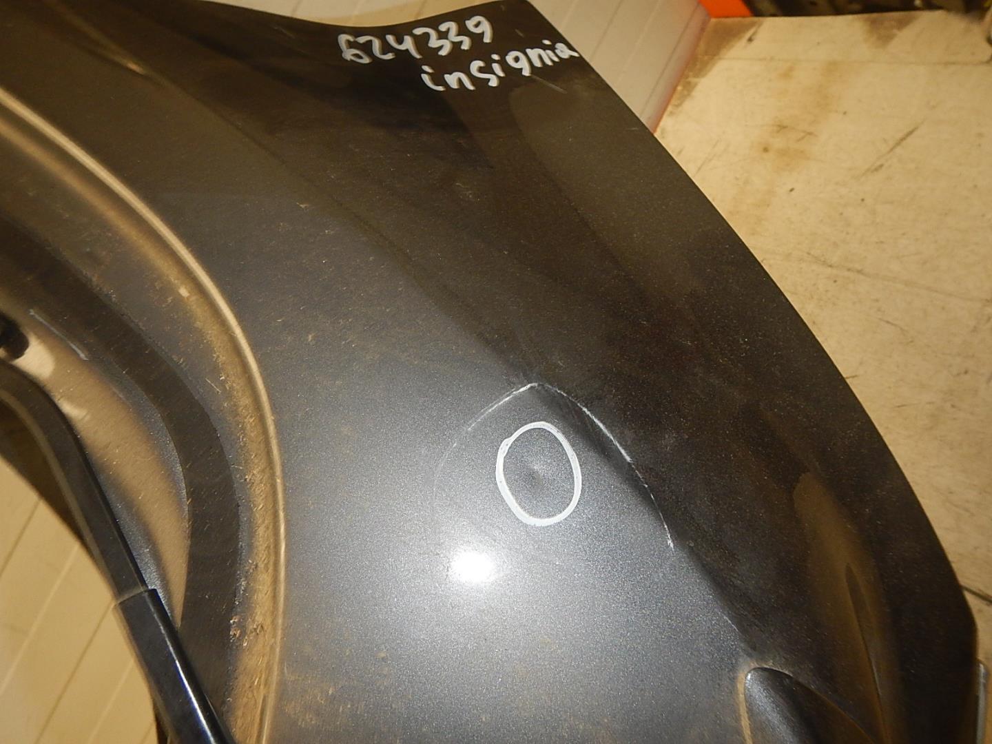 Дверь багажника