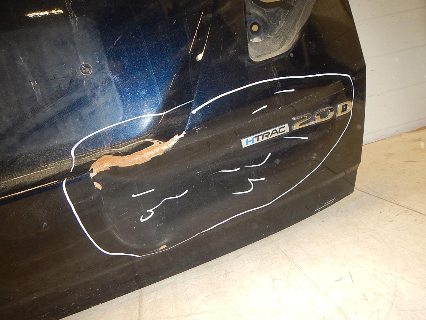 Дверь багажника