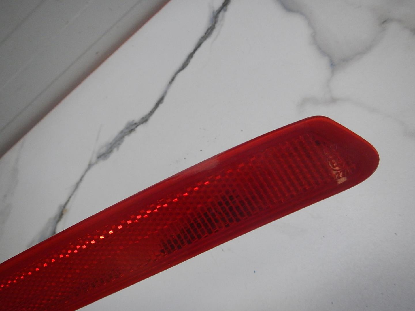 Отражатель в бампер задний правый