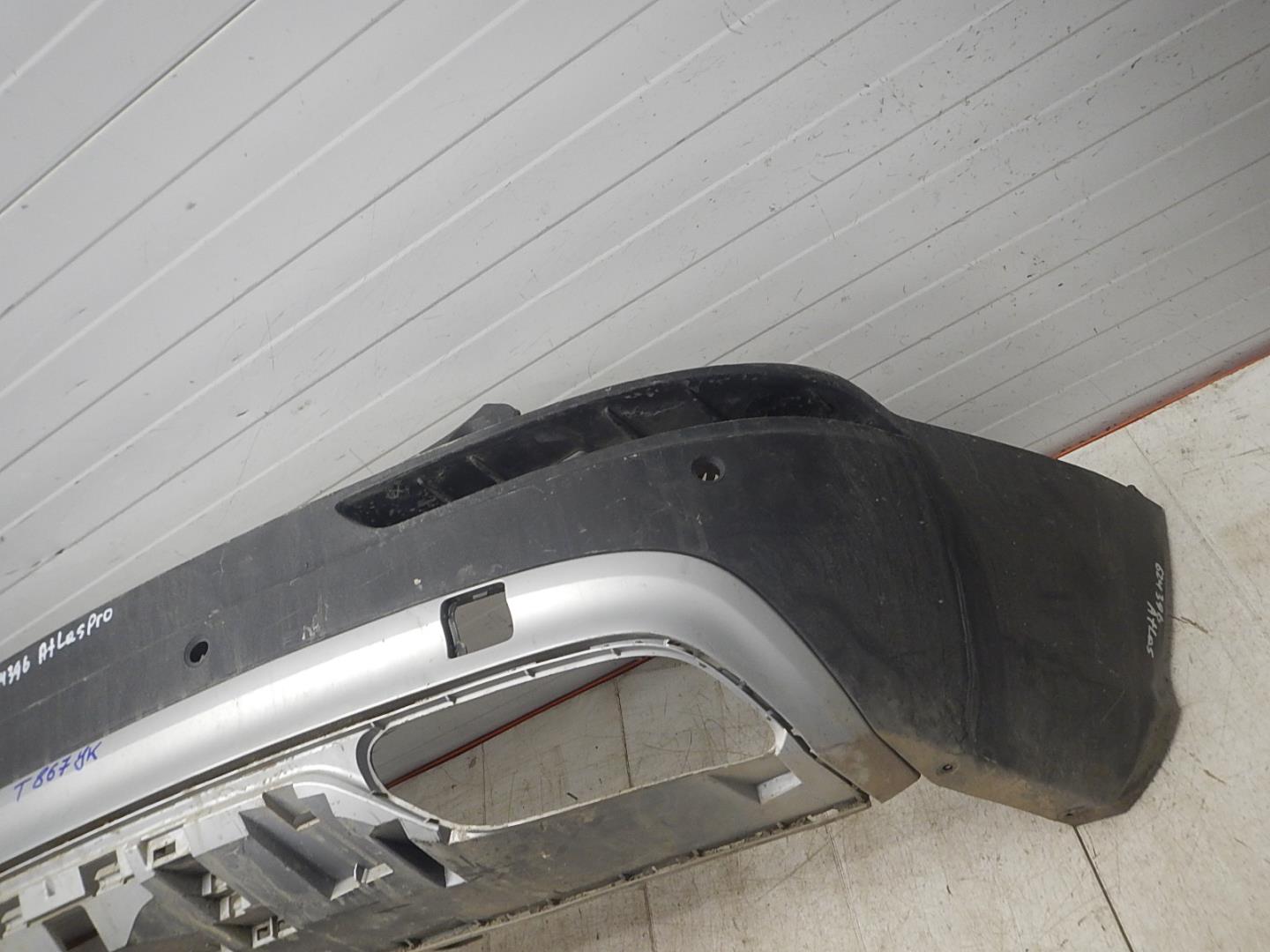 Бампер задний