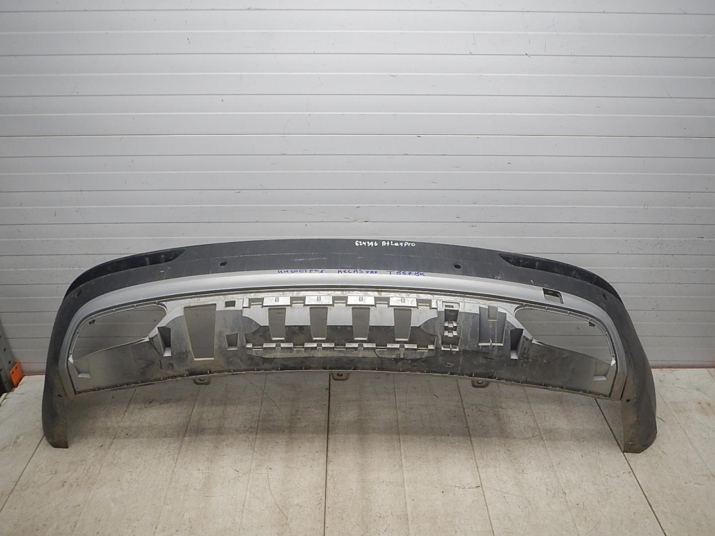 Бампер задний