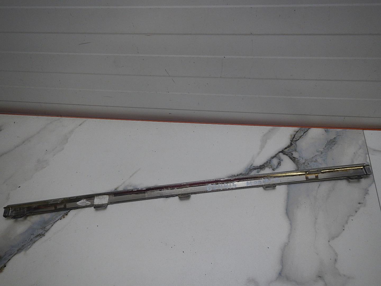 Молдинг заднего бампера