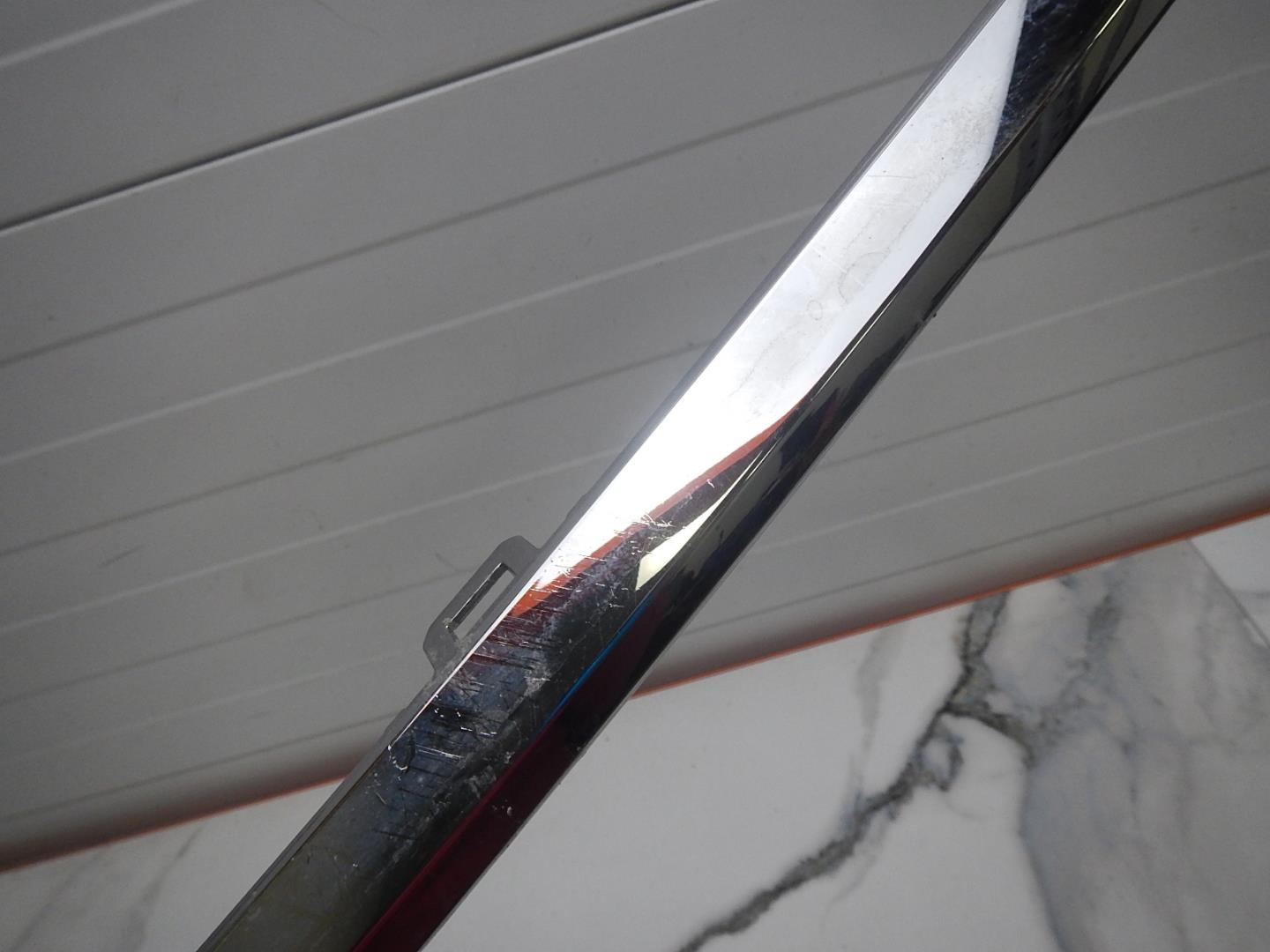 Молдинг заднего бампера