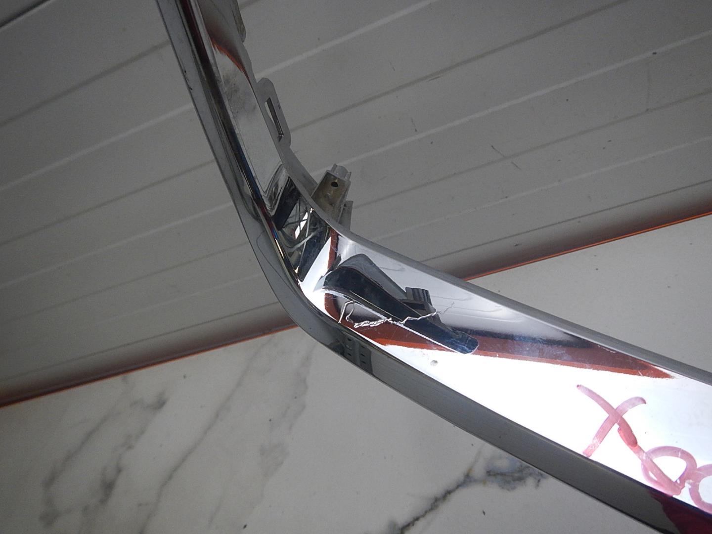 Молдинг заднего бампера