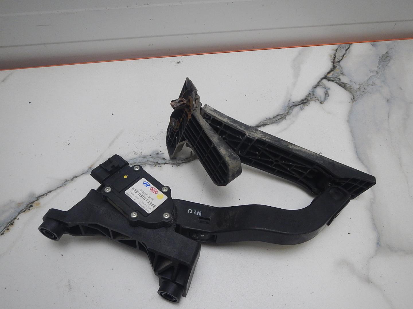 Педаль газа