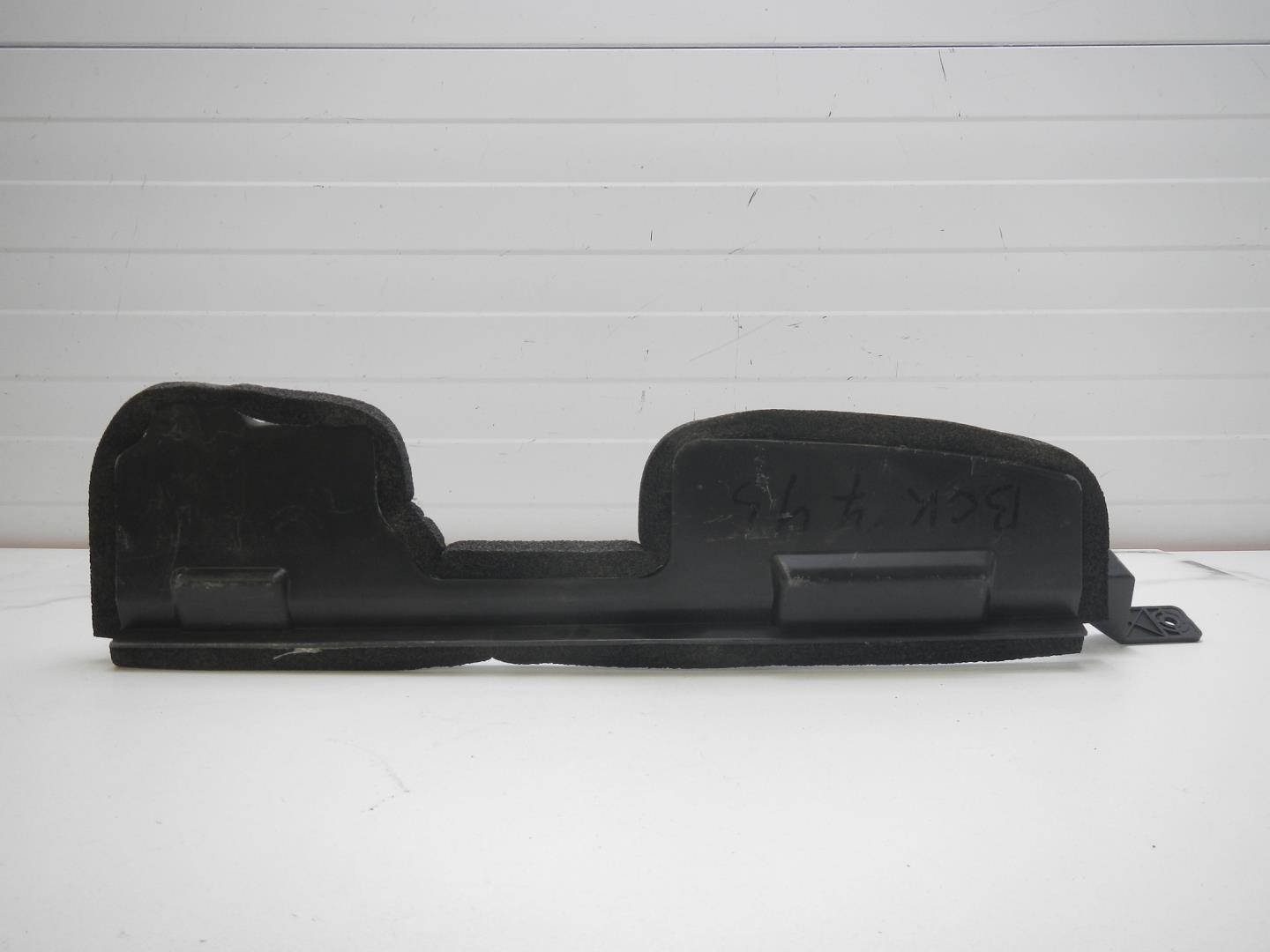 Воздуховод радиатора правый