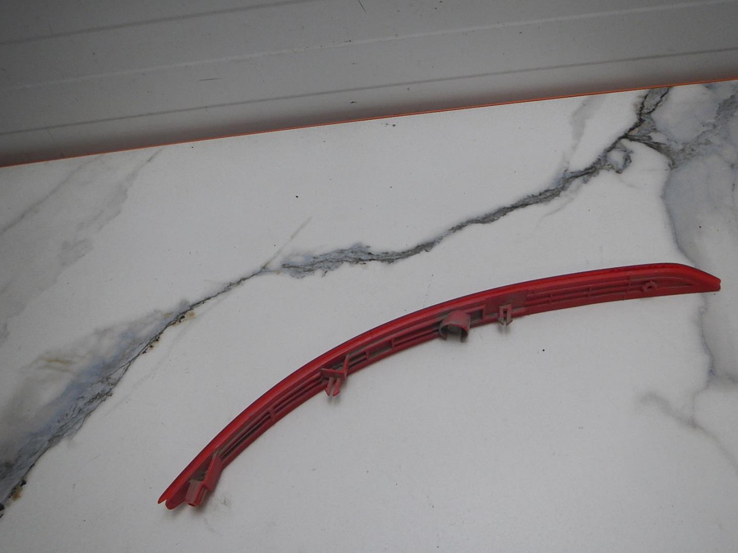 Отражатель в бампер задний правый