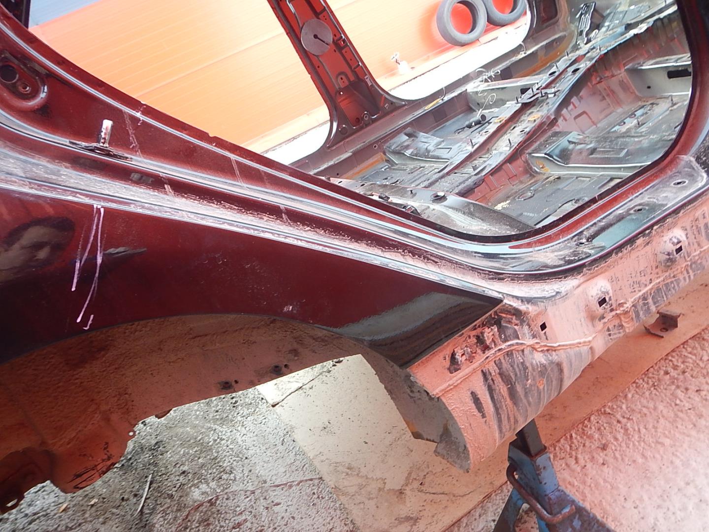 Порог со стойкой правый