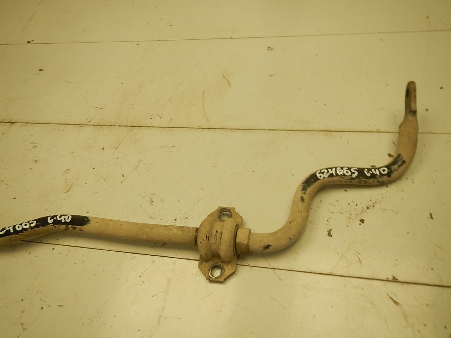 Стабилизатор передний