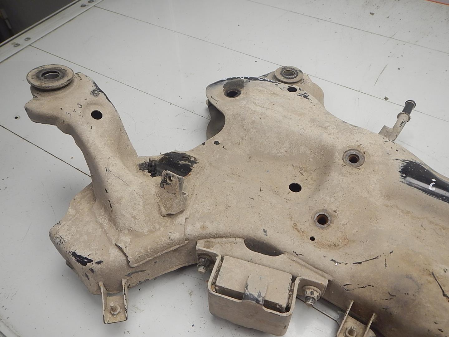 Балка подмоторная