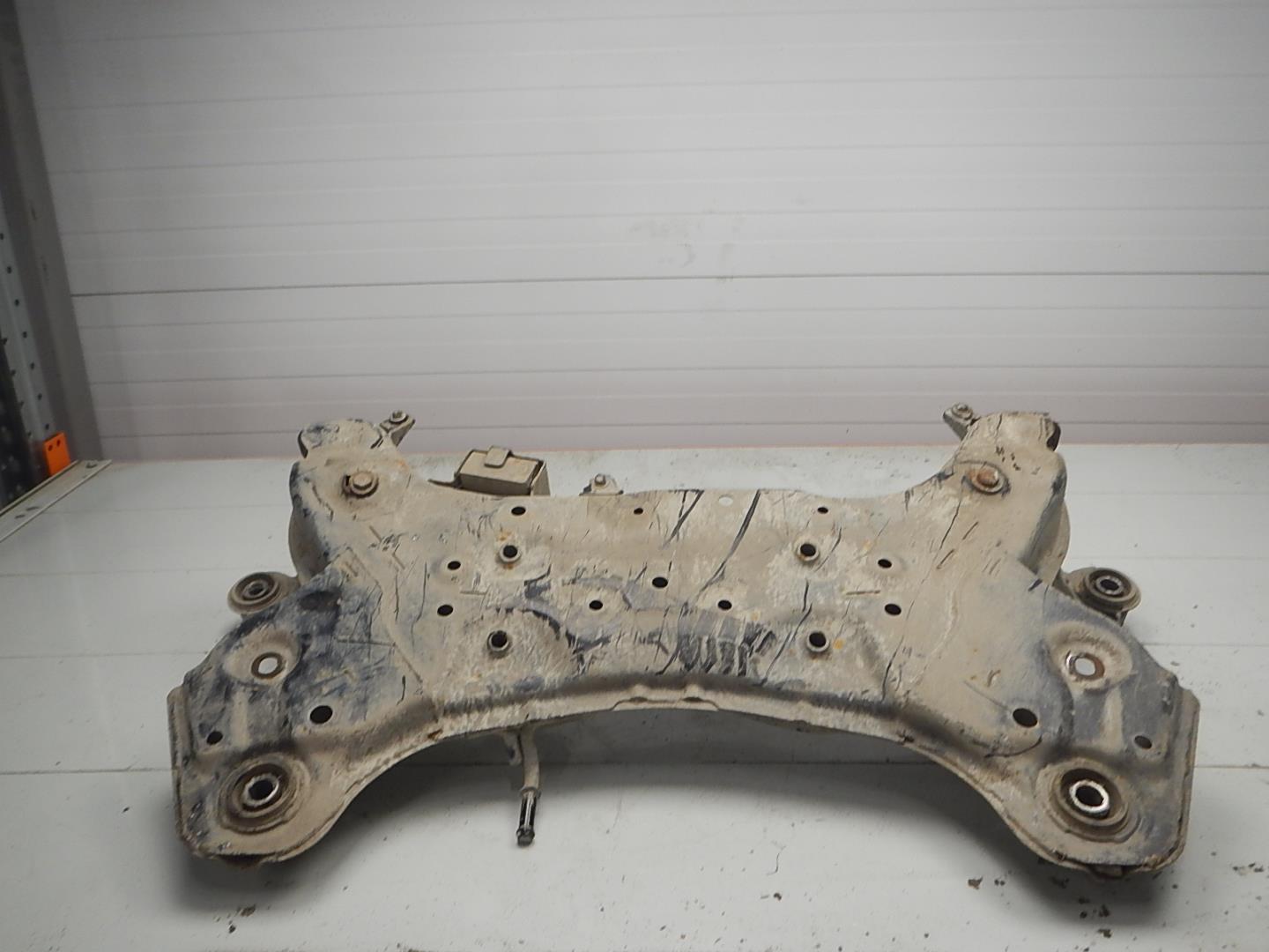 Балка подмоторная