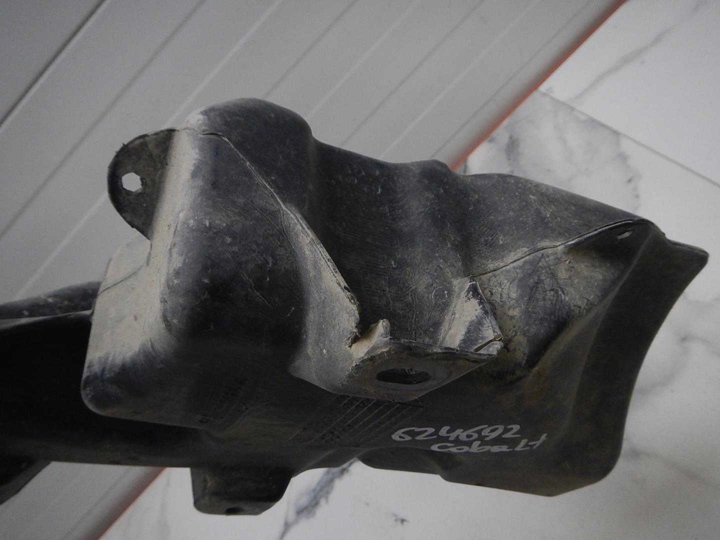 Бачок омывателя лобового стекла