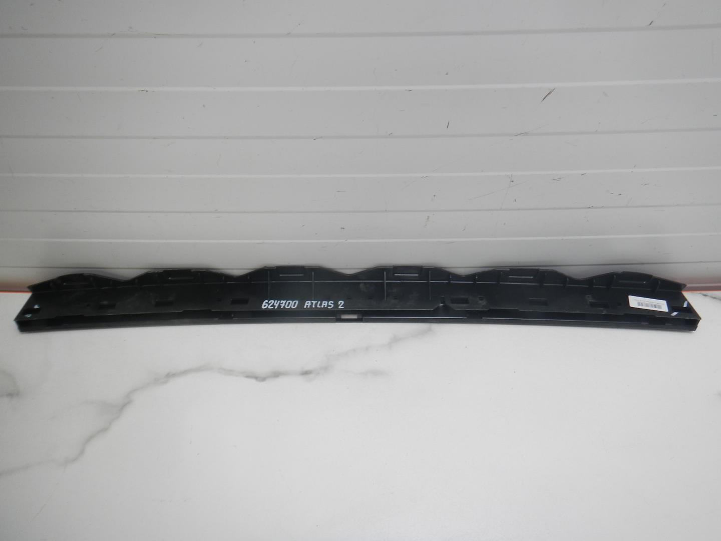 Кронштейн заднего бампера