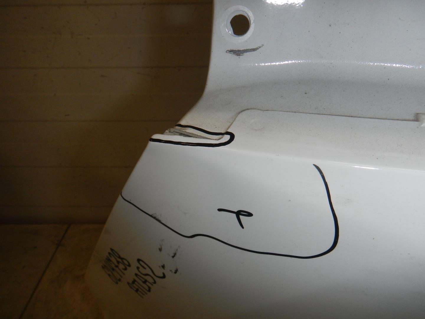 Дверь багажника