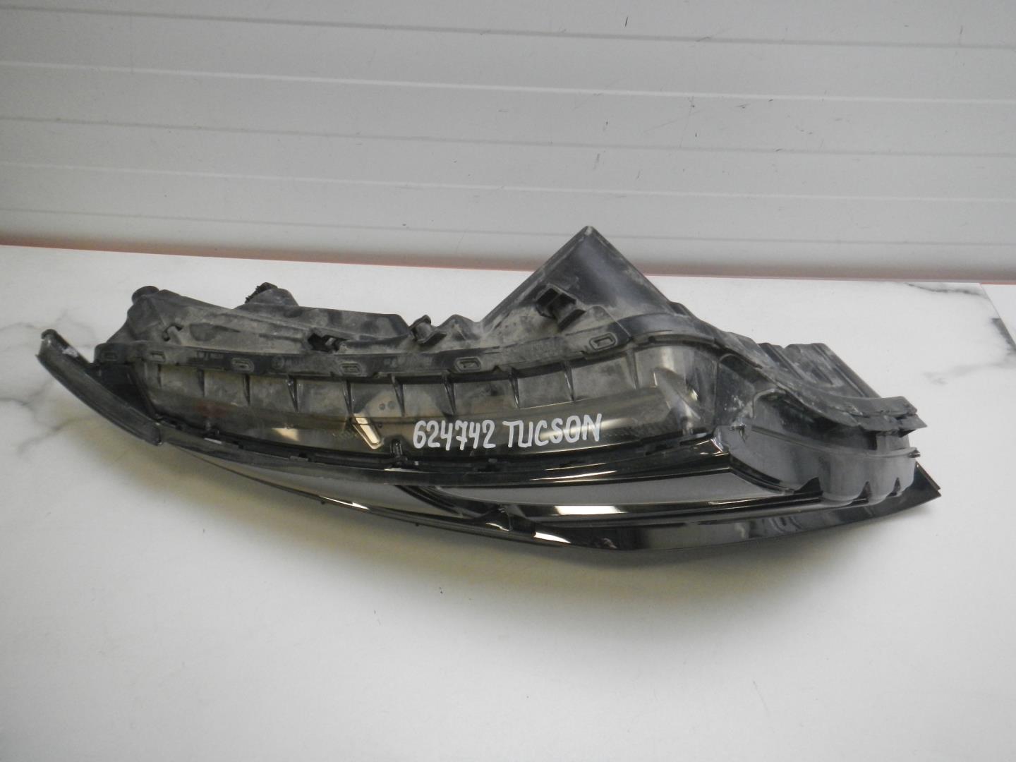 Фара дневного света правая (ходовые огни)