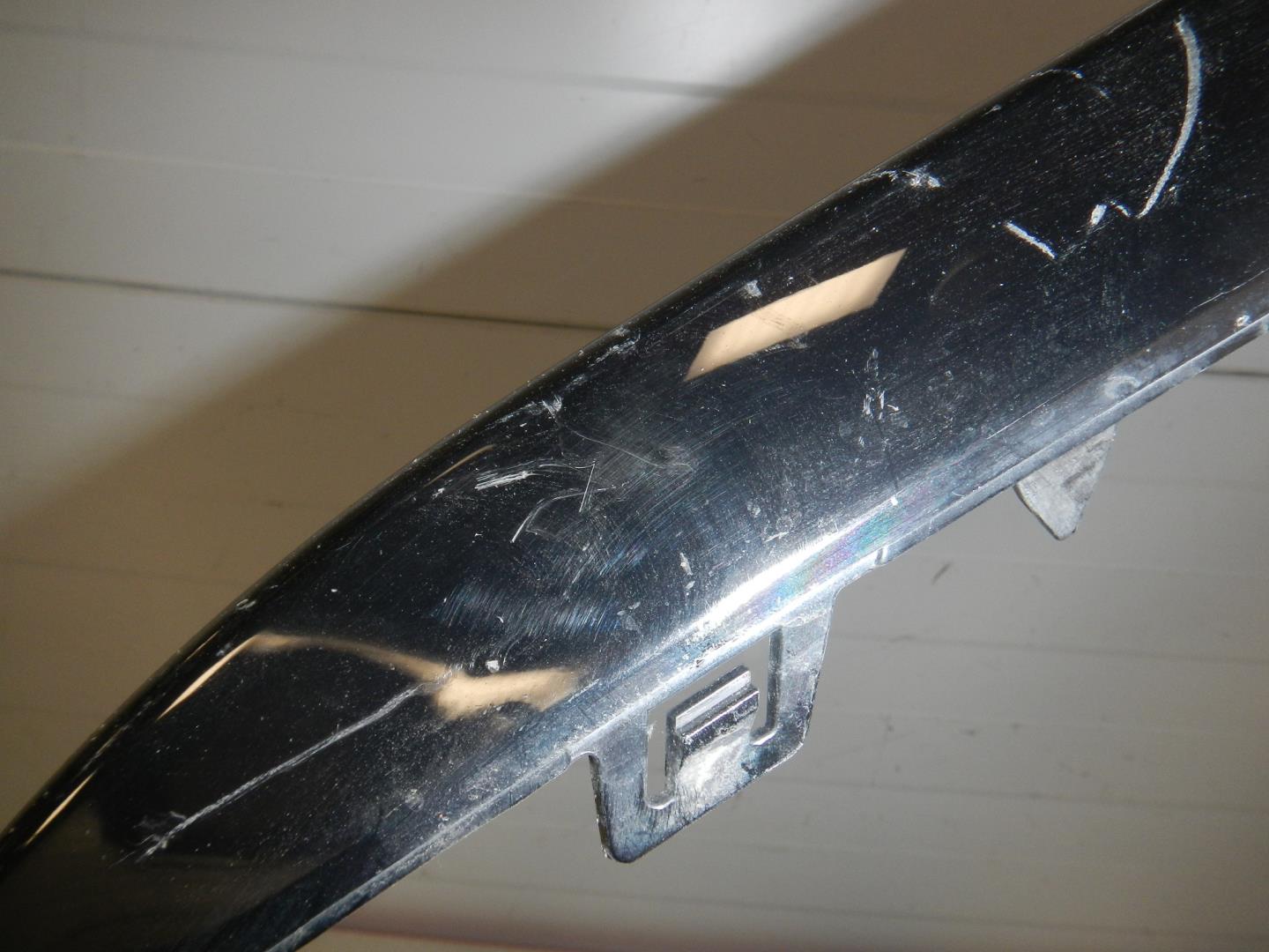 Накладка переднего бампера левая