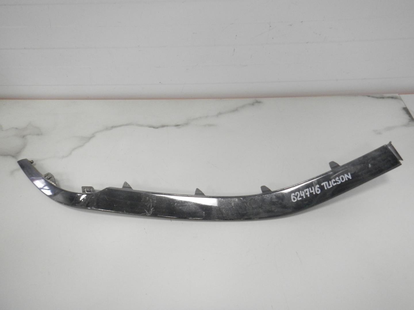 Накладка переднего бампера левая