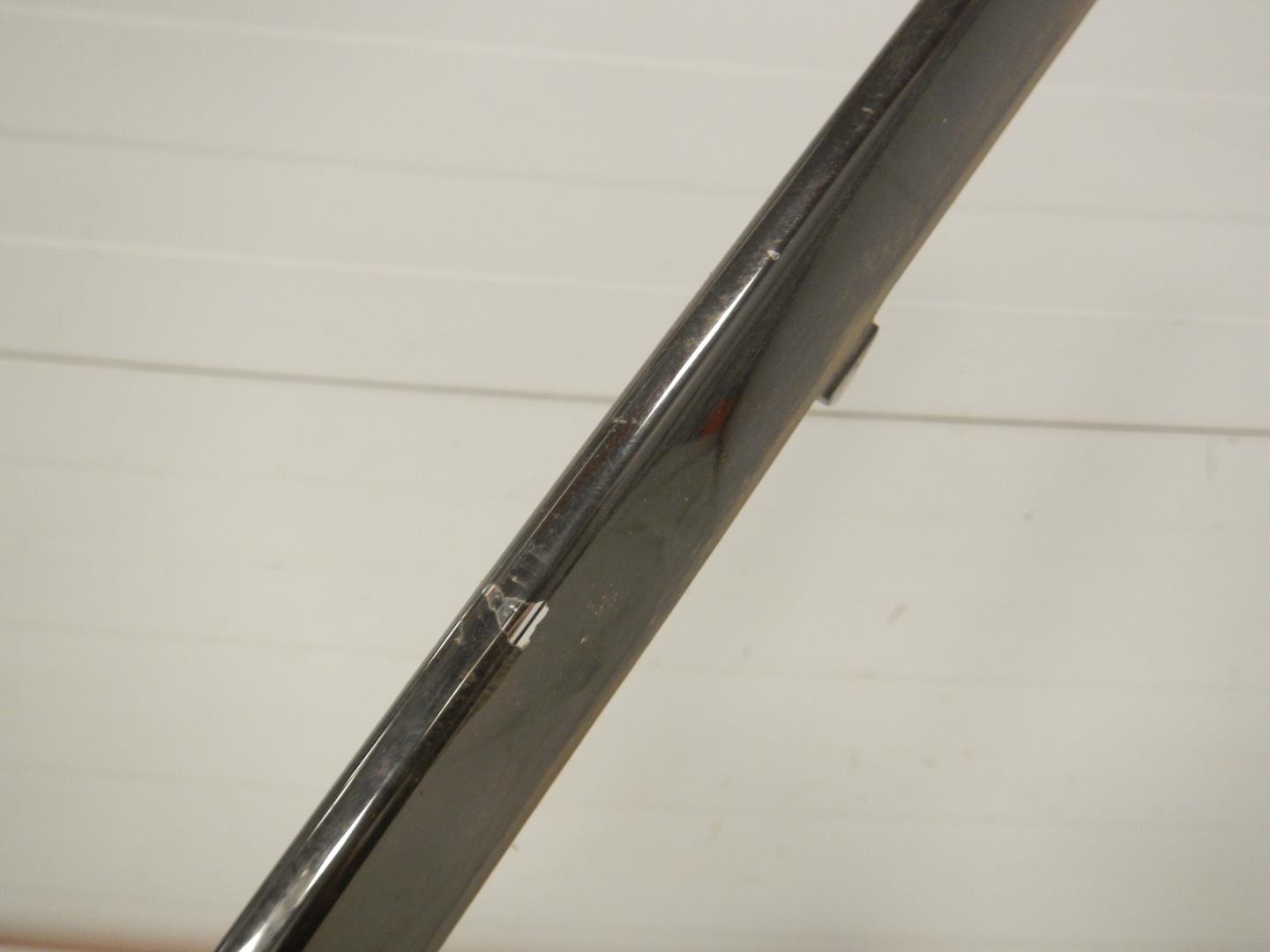 Молдинг переднего бампера