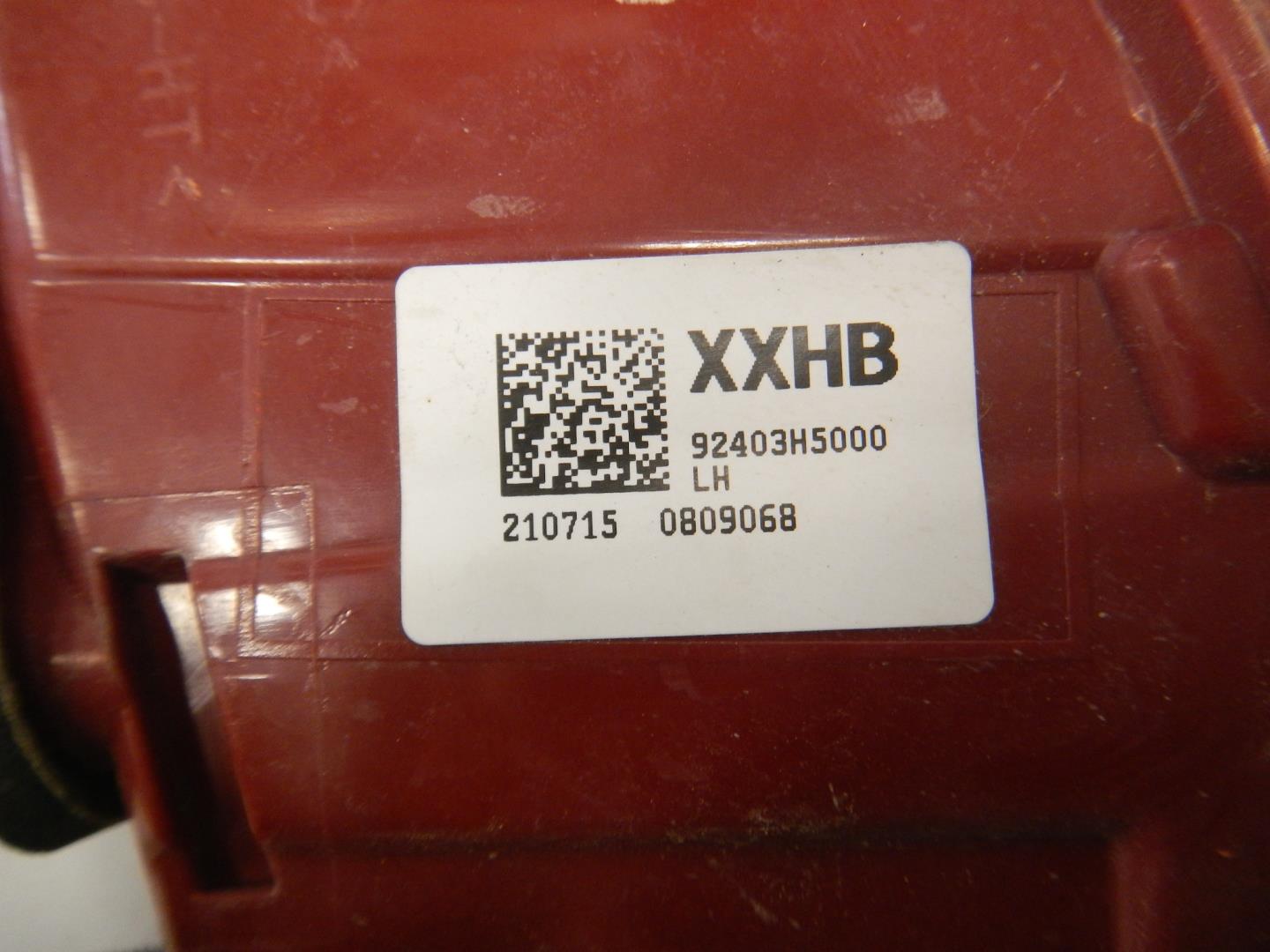 Фонарь задний внутренний левый