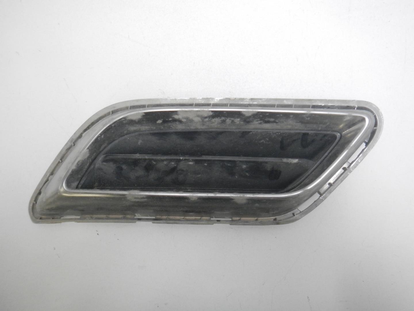 Накладка заднего бампера левая