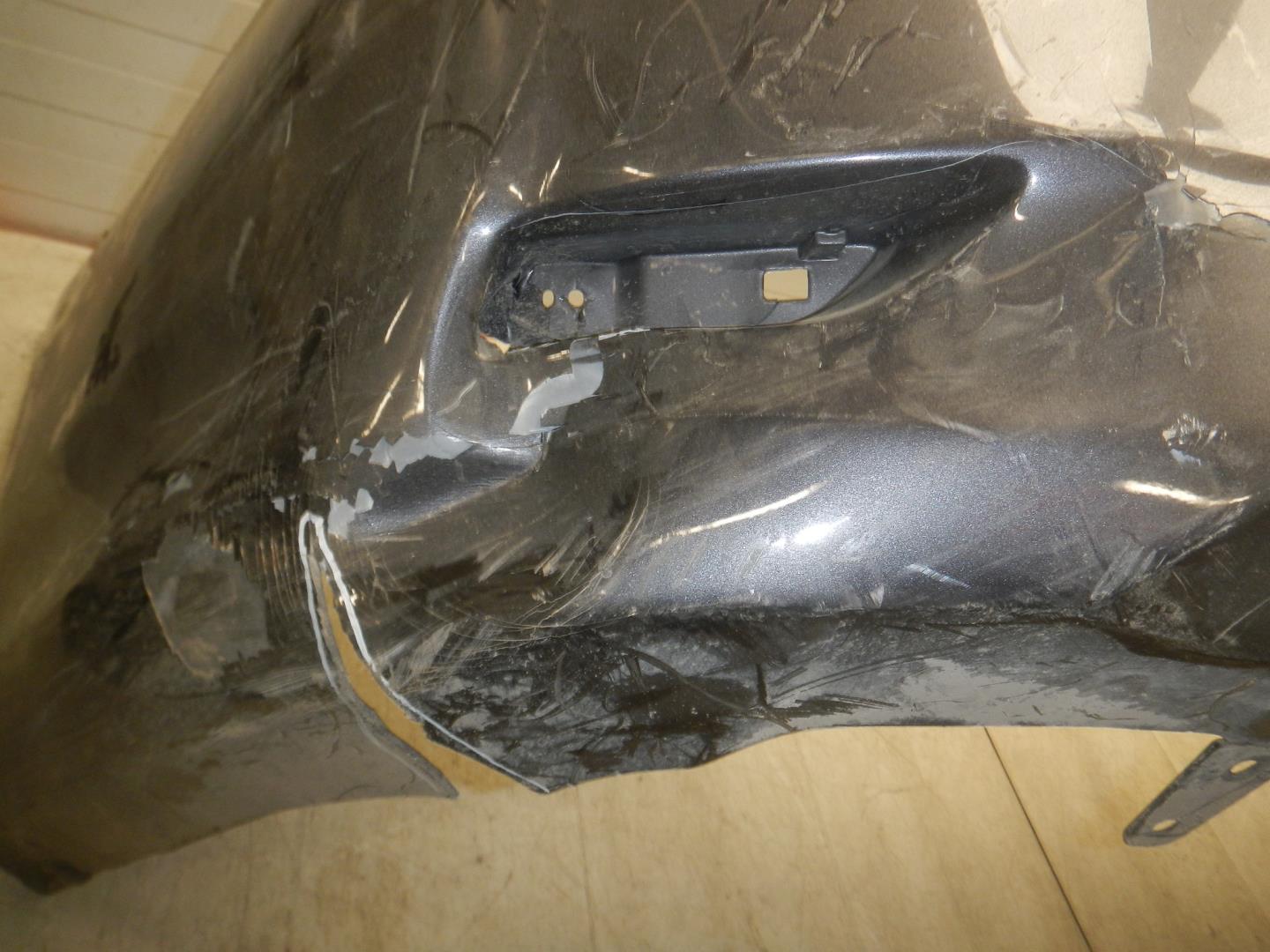 Бампер задний