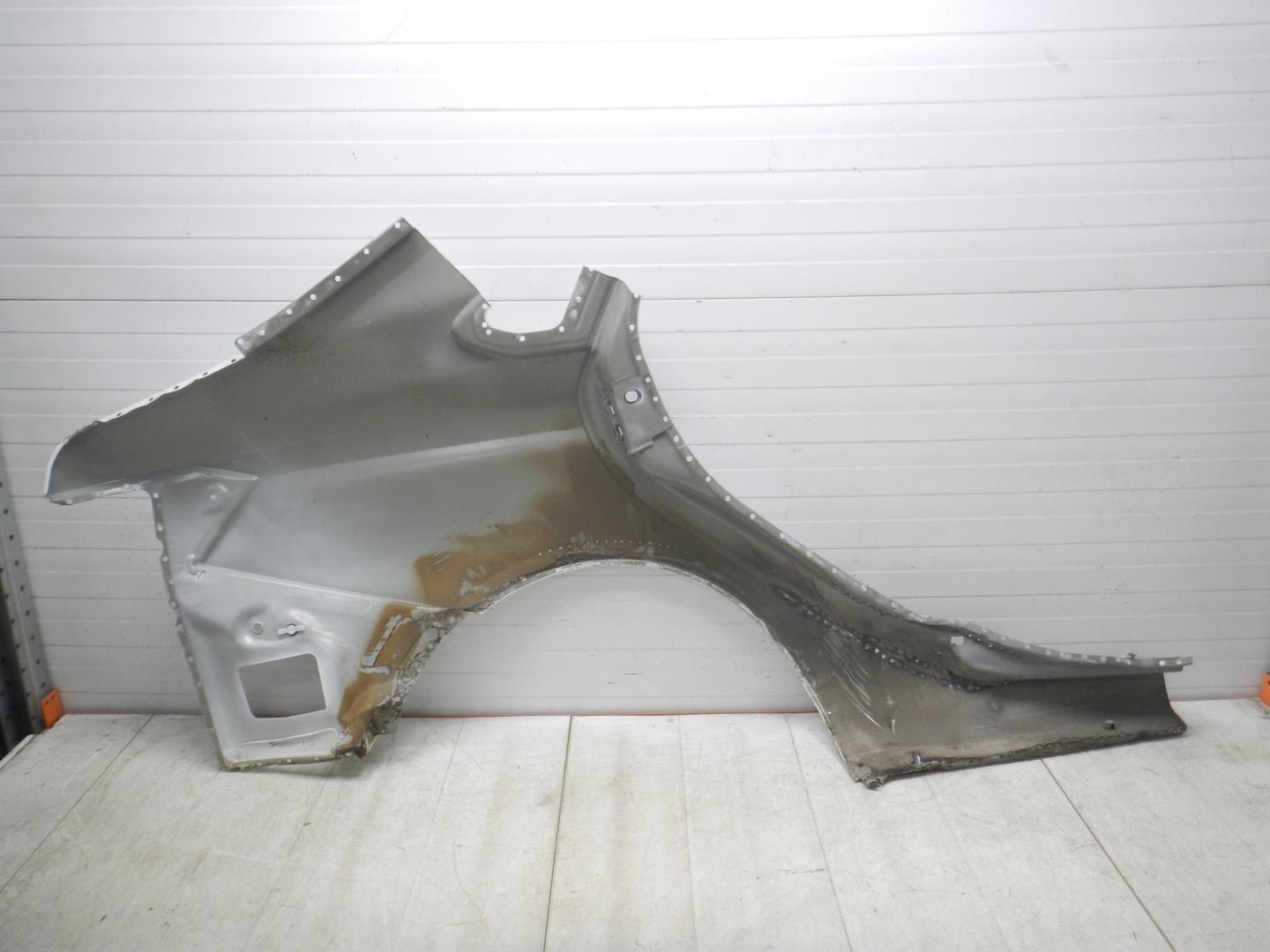 Крыло заднее левое