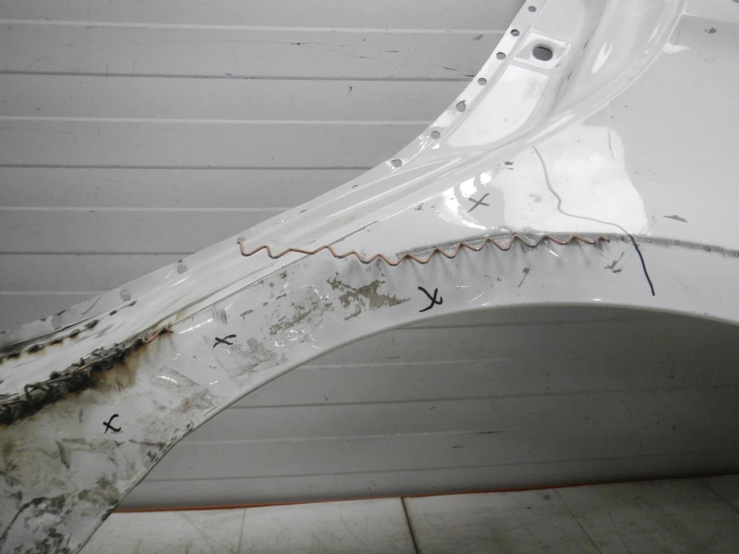 Крыло заднее левое