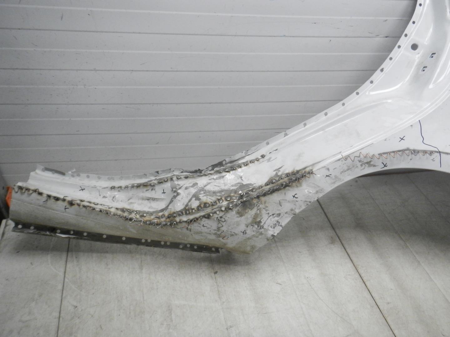 Крыло заднее левое