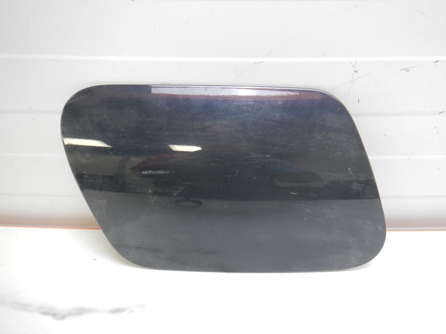 Лючок бензобака