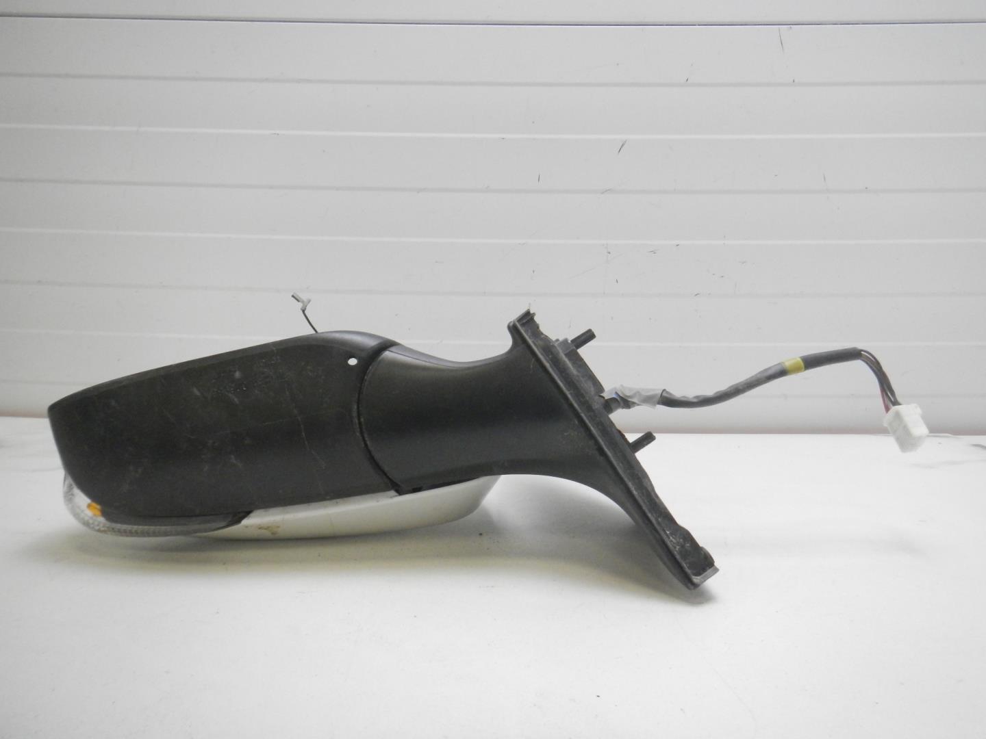 Зеркало левое электрическое