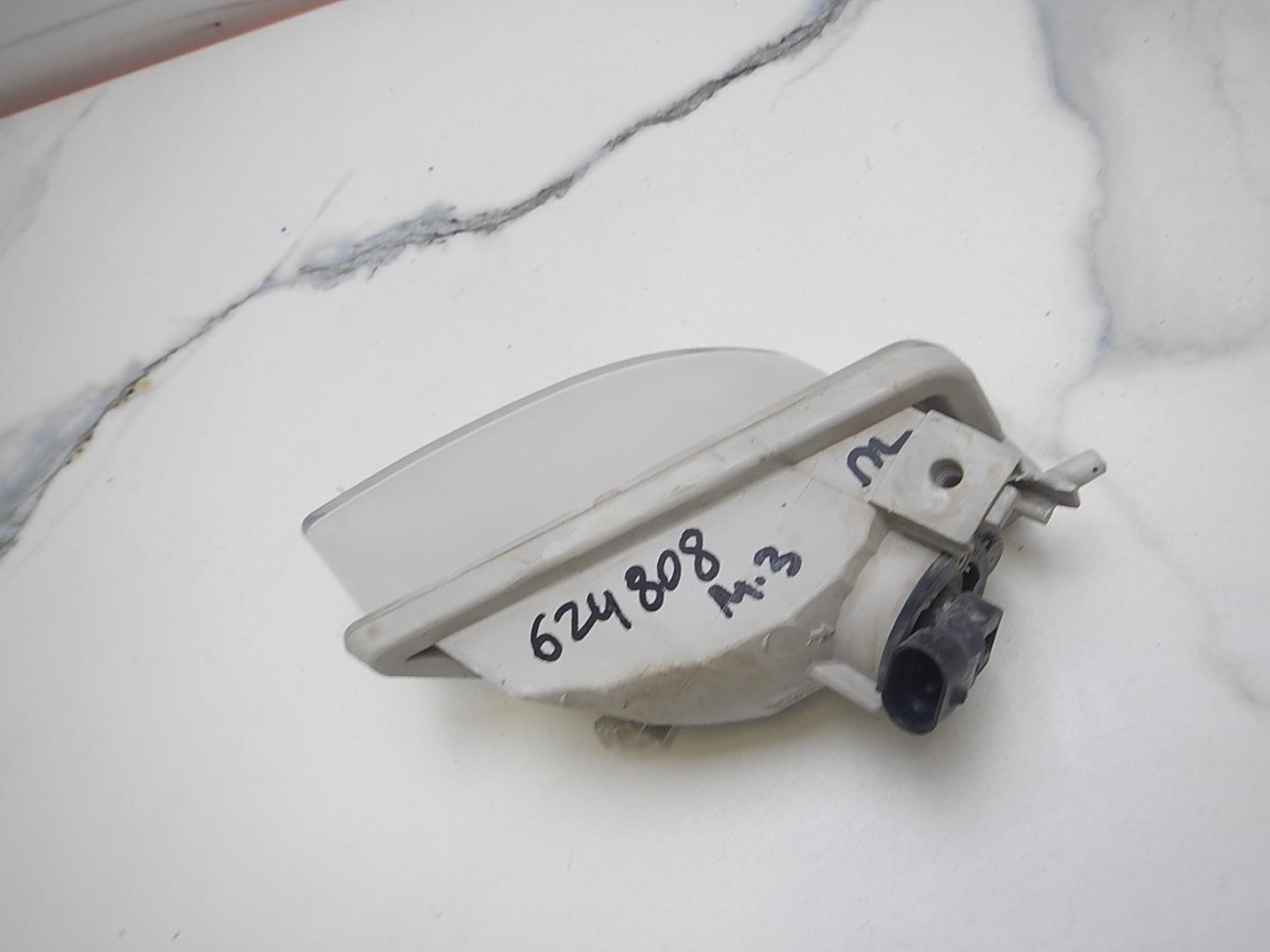 Фара противотуманная левая