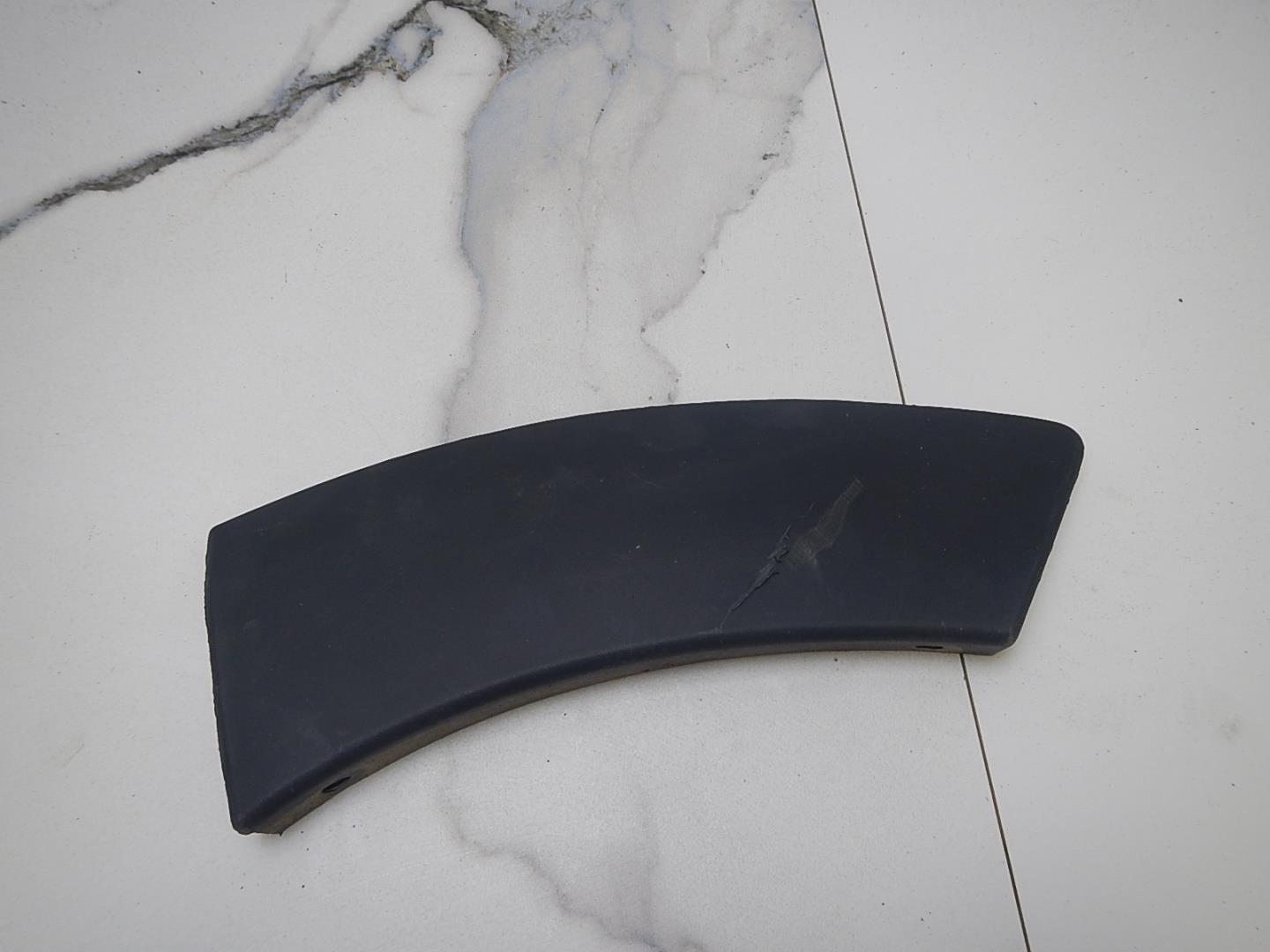 Накладка заднего бампера левая