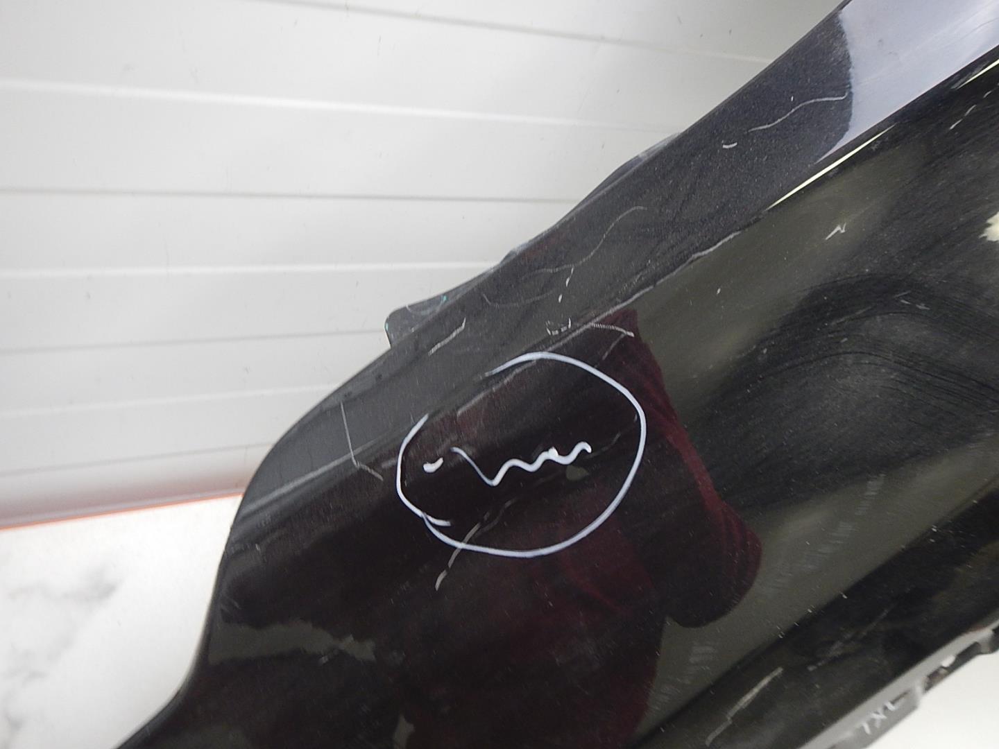 Крыло переднее левое