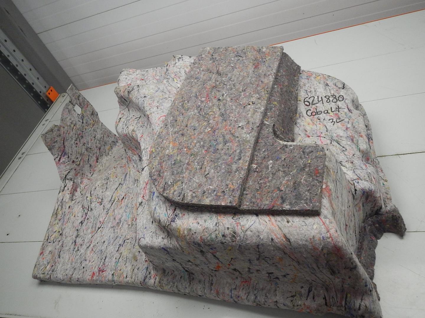 Обшивка багажника