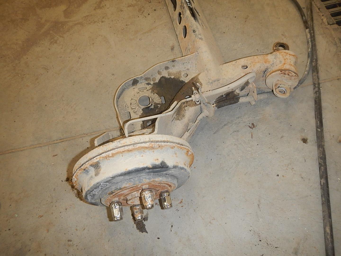 Балка задняя