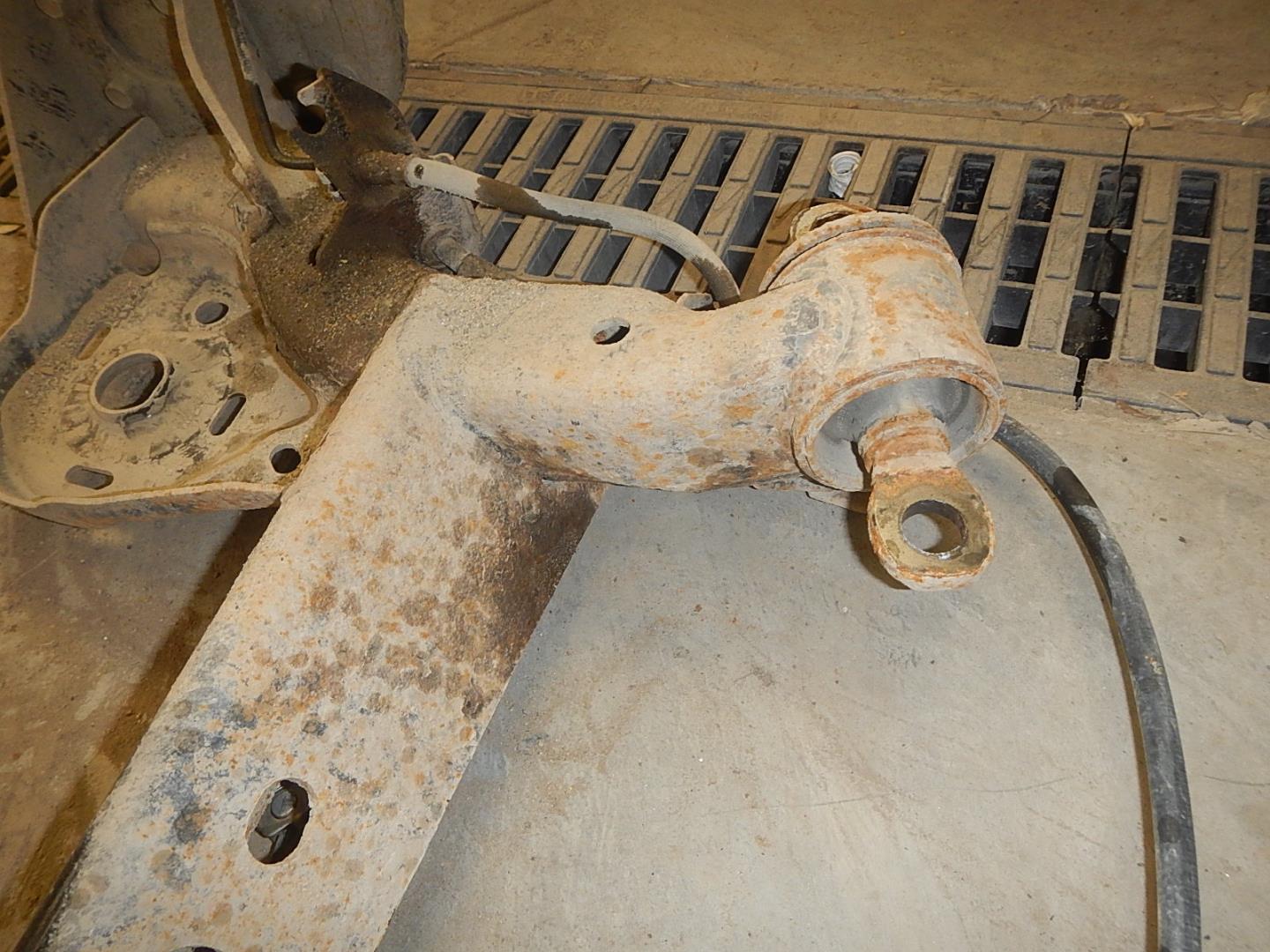 Балка задняя