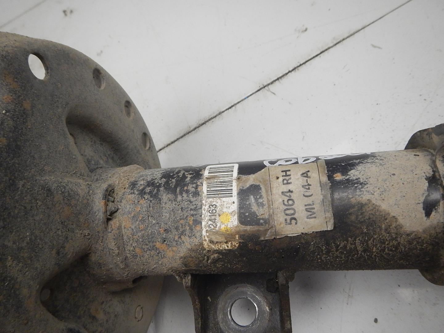 Амортизатор передний правый