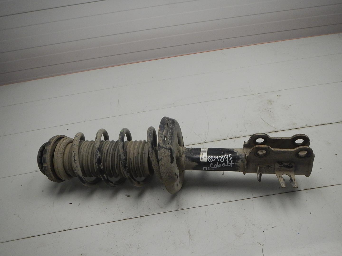 Амортизатор передний левый