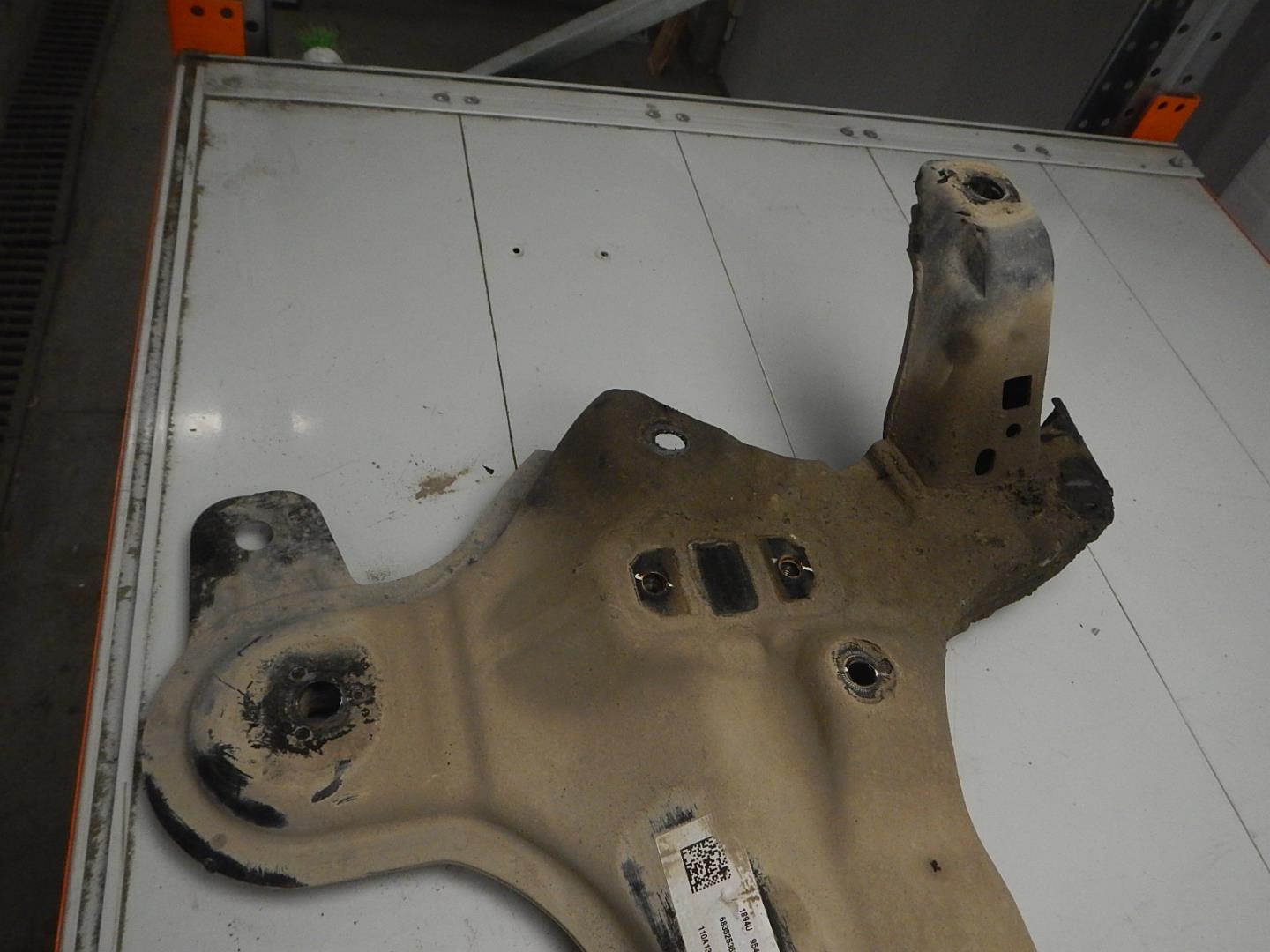 Балка подмоторная